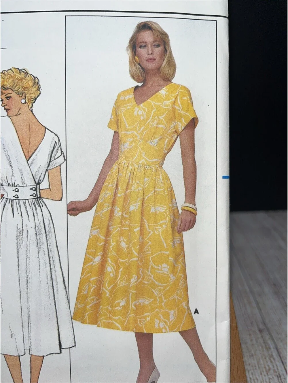 Vintage Butterick Dress Pattern #3807 Uncut Size 12-14-16
